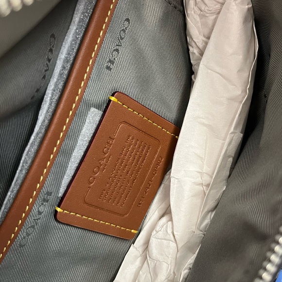 NWT Coach CP402 Unisex Charter 7 C
Pebbled Leather Belt Bag Charcoal 🩶 - Picture 6 of 11